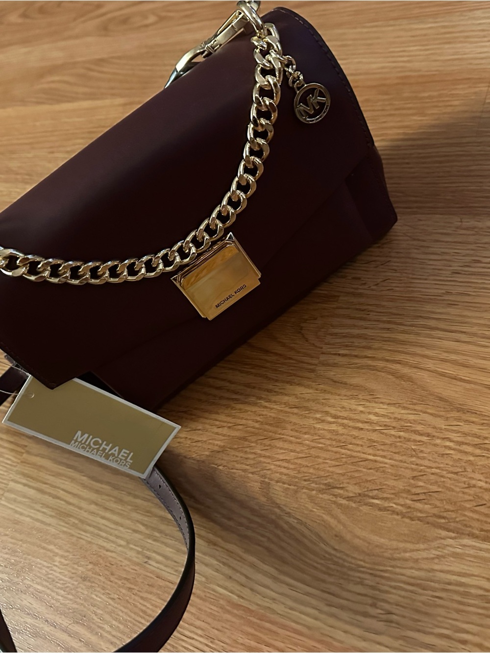 Michael Kors Women's Burgundy Shoulder Bag with Gold Chain